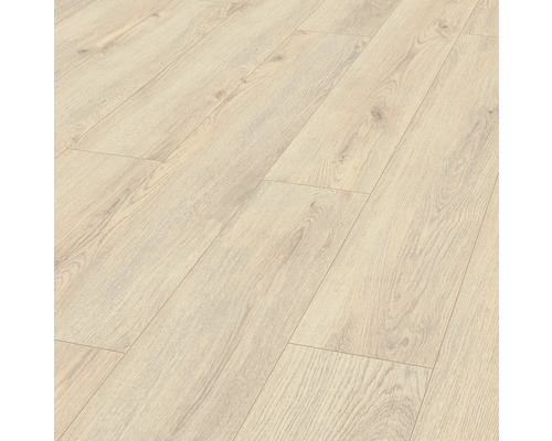 Verlegter Laminatboden in Holzoptik