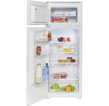 Offener Kühlschrank mit Lebensmitteln