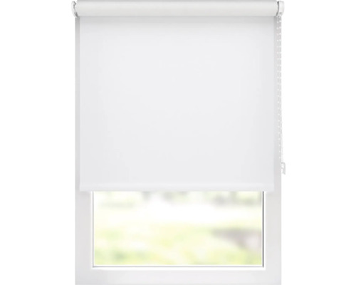 Weißes Rollo am Fenster zur Lichtregulierung