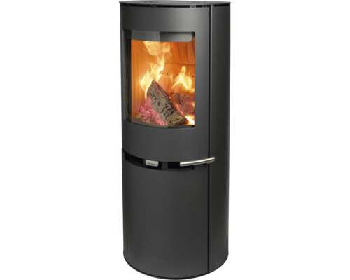 Holzofen mit brennendem Holz