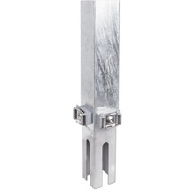 Pfosten aus Metall mit Halterung