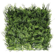 Quadratisches, künstliches Pflanzenelement mit kleinen, grünen Blättern für die Wanddekoration