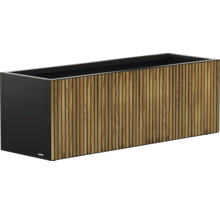 Blumenkasten mit Holzverkleidung