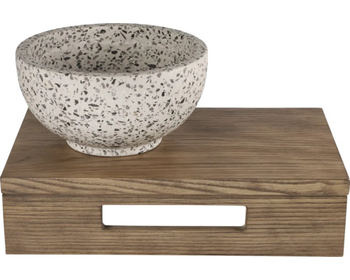 Dekoschale auf Holztablett