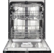 Innenansicht eines Geschirrspülers mit herausgezogenem Geschirrkorb