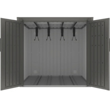 Offener Geräteschuppen mit Aufhängern