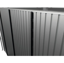 Detailaufnahme eines Aluminium-Sichtschutzzauns mit vertikalen Lamellen.