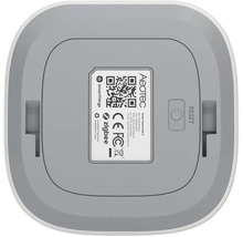 Unterseite des Aeotec Smart Home Hub 2 mit QR-Code, Reset-Taste, Aeotec Logo, Zigbee Logo und SmartThings Logo.