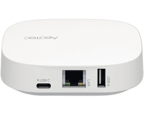 Weiße Aeotec Smart Home Zentrale mit Anschlüssen für USB C, LAN und USB A sowie Aeotec Logo.