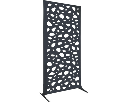 Dekorative Sichtschutzwand aus Metall mit ausgestanzten Steinformen