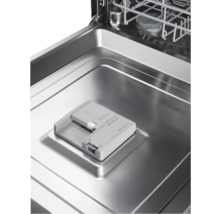 Innenraum eines Geschirrspülers mit Reinigerfach