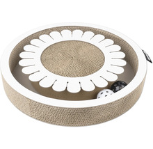 Katzen Spielzeug aus Pappe mit Spielbällen