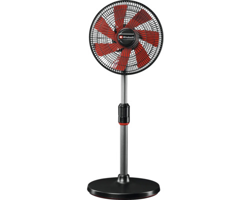 Ein Standventilator mit Rotorblättern der Marke Einhell