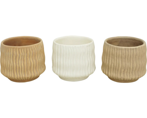 Drei gerillte Übertöpfe