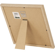 Rückseite eines Holzbilderrahmens mit Aufsteller