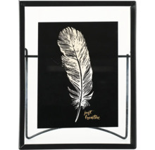 Dekorativer Bilderrahmen mit Feder und dem Schriftzug Just breathe