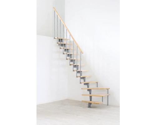 Pertura Mittelholmtreppe Kolina Perlgrau 1/4 gewendelt unten links/rechts 76 cm Stabgeländer Buche Leimholz Lackiert 12 Stufen / 13 Steigungen Holztreppe mit Metallgeländer im hellen Raum