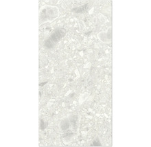 Detailaufnahme einer Bodenfliese mit Terrazzo Optik