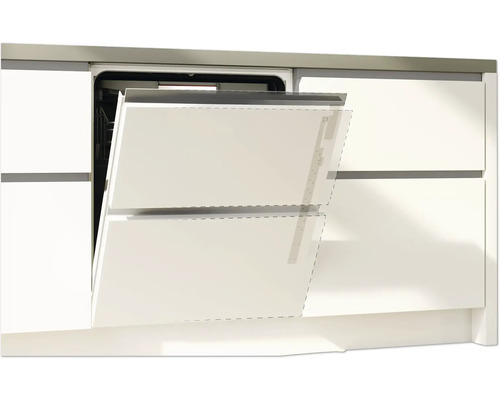 Teilintegrierter Geschirrspüler in einer Küchenzeile.