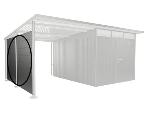 Carport mit Seitenwand zum Schutz vor Witterungseinflüssen