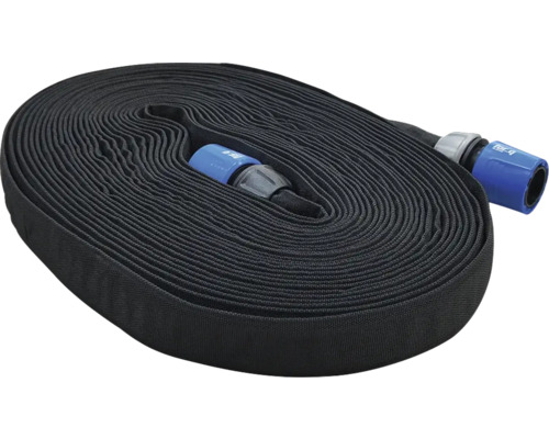 Aufgerollter Gewebeschlauch mit Schlauchkupplungen