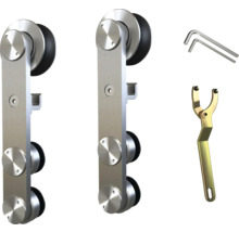 Zwei Schiebetürbeschläge aus Metall mit Zubehör