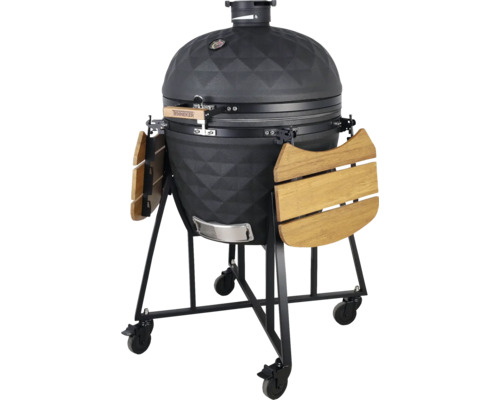 Schwarzer Keramikgrill auf Rollen mit Holzablagen
