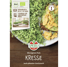 Sperli Kresse Microgreen Pads auf einem Teller mit einem Brot, Avocado und Tofu belegt