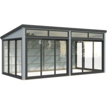 Freistehender Pavillon mit Schiebetüren und Fensterfronten