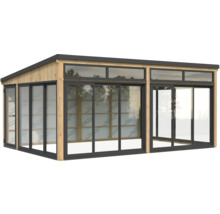 Holzgartenhaus mit Glasschiebetüren und Fenstern