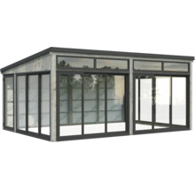 Freistehendes Gartenhaus mit Schiebetüren und Fenstern