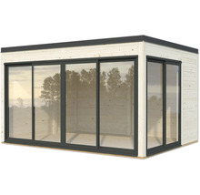 Gartenhaus mit Schiebetüren aus Glas