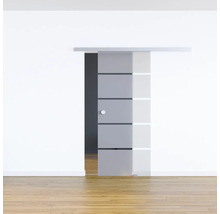 Schiebetür aus Glas mit horizontalen Streifen vor einer weißen Wand