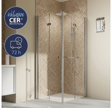 Eckdusche mit Brausegarnitur im Badezimmer