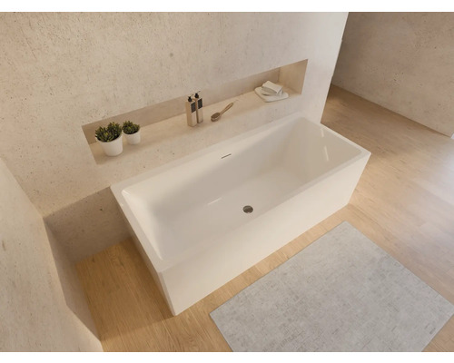 Vorwand Badewannen Set OTTOFOND Seaport 170 x 75 cm weiß 703963 Modernes Badezimmer mit rechteckiger Badewanne, Ablagefläche und Teppich