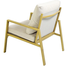 Sessel mit Holzrahmen und bequemen Kissen