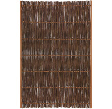 Sichtschutzzaun aus Weide mit Holzrahmen