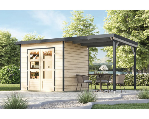 Gartenhaus mit Anbau und Sitzgruppe im Garten