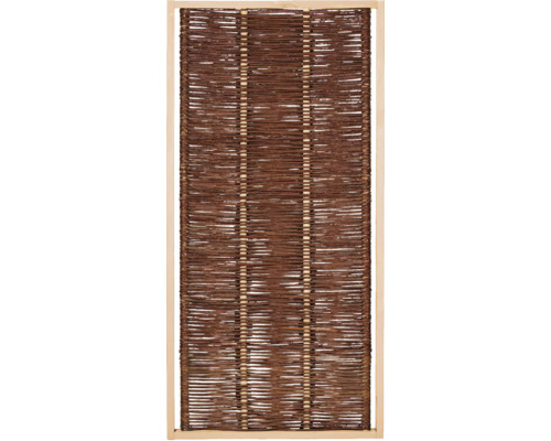 Sichtschutzelement aus Weide mit Holzrahmen