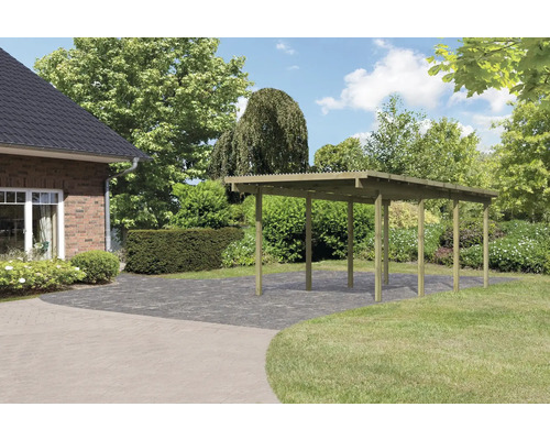 Holz Carport im Garten mit Haus im Hintergrund