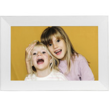 Digitaler Bilderrahmen mit Foto von zwei Mädchen