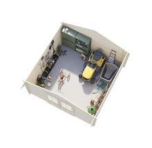 Innenansicht eines Gartenhauses mit Rasenmäher, Schubkarre und Gartengeräten