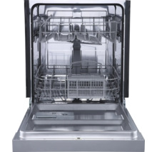 Offener Geschirrspüler mit herausziehbaren Körben.