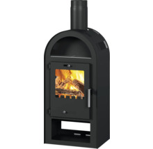 Kaminofen mit Holzfeuer im Brennraum