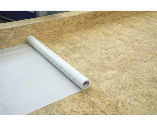 Rolle weisse Unterlagsbahn auf Holzuntergrund