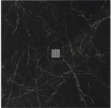 Schwarze Duschwanne mit Marmoroptik und quadratischem Ablauf