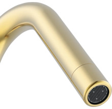 Detailansicht eines Wasserhahn-Auslaufs