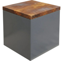 Würfelförmiger Beistelltisch mit Geiger Logo