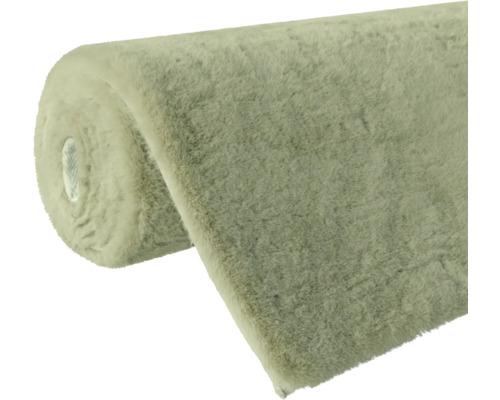 Aufgerollter Teppich
