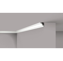 Weiße Zierleiste an einer Zimmerdecke